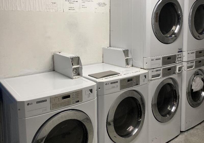 فندق Hometowne Studios By Red Roof Vero Beach   I 95