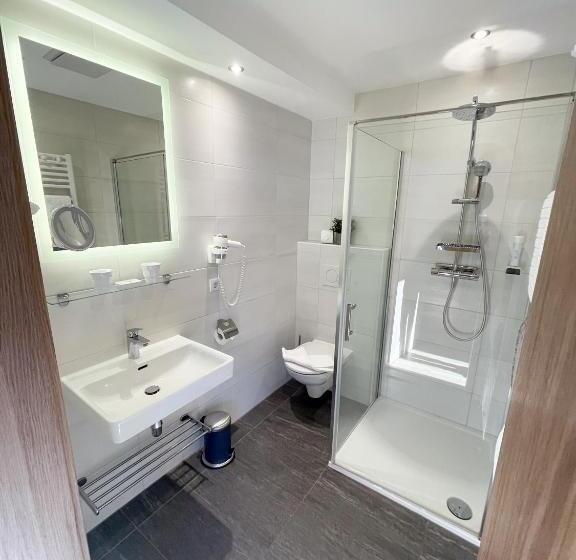 Отель Zomm In Seefeld