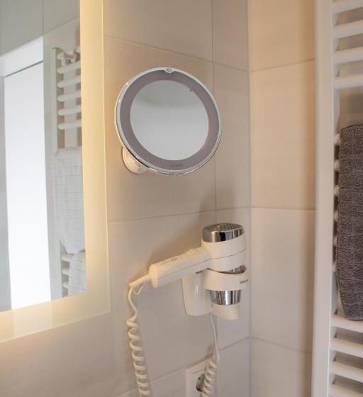 Отель Zomm In Seefeld