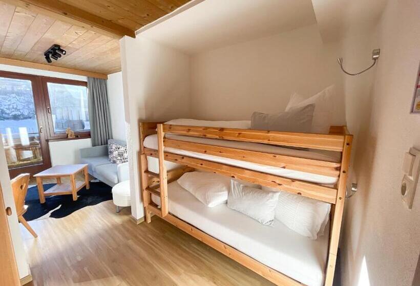 Отель Zomm In Seefeld