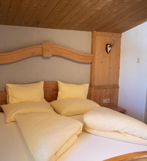 Отель Zomm In Seefeld