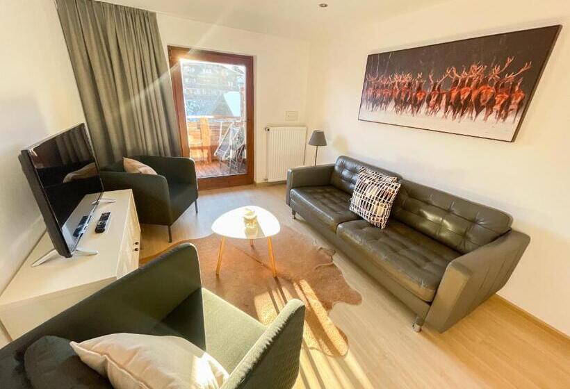 Отель Zomm In Seefeld