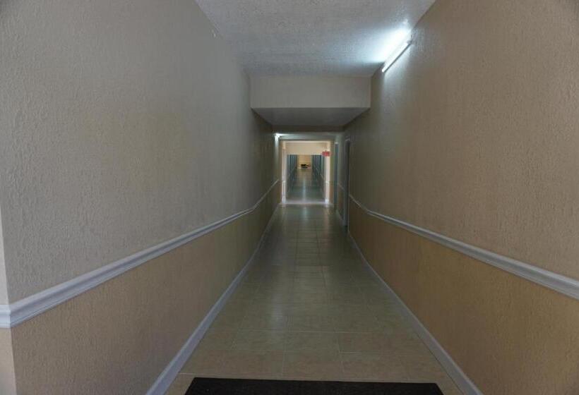 فندق Rodeway Inn