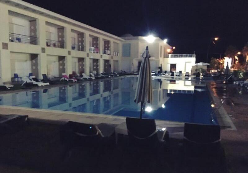 هتل Sun Beach Med