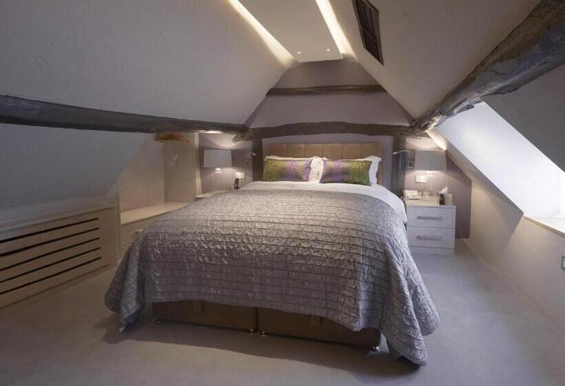 호텔 The Dog And Badger