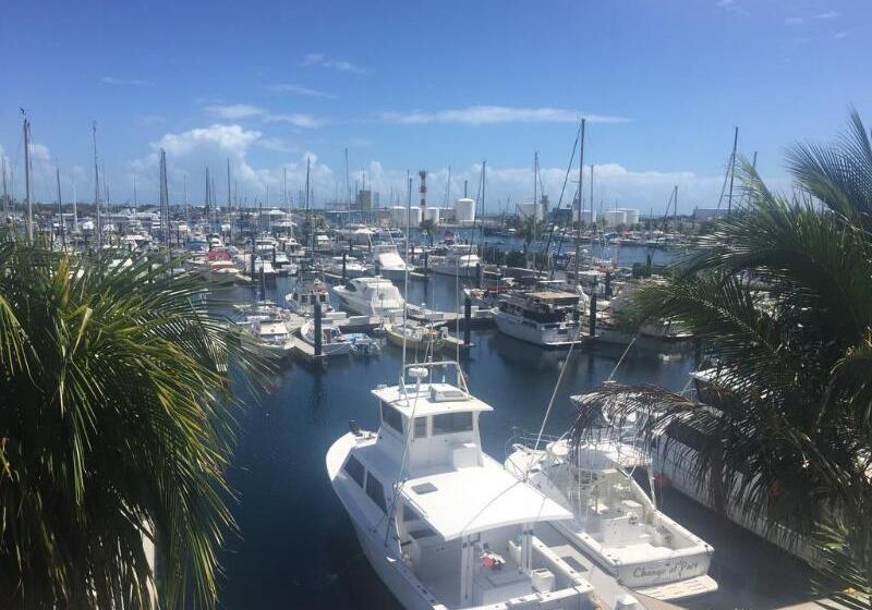 The Perry Hotel & Marina Key West