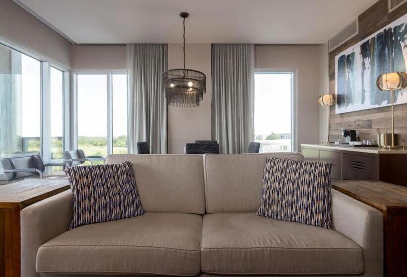 The Stella Hotel, Autograph Collection