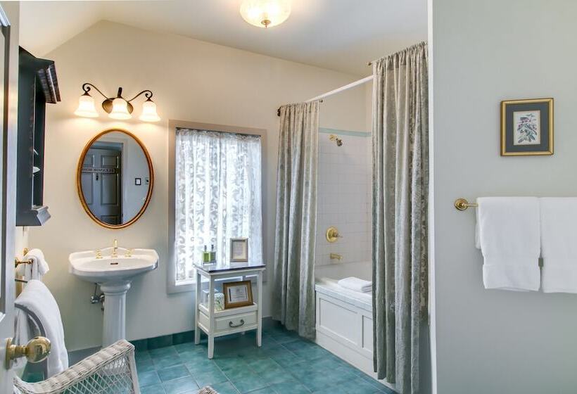 فندق Winchester Inn