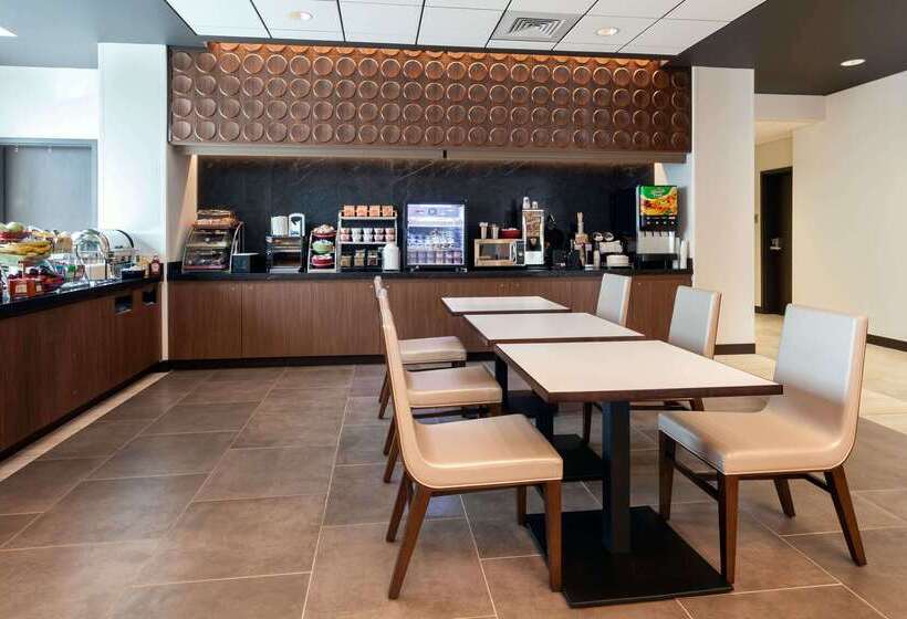 בית מלון כפרי Wingate By Wyndham Altoona Downtown/medical Center