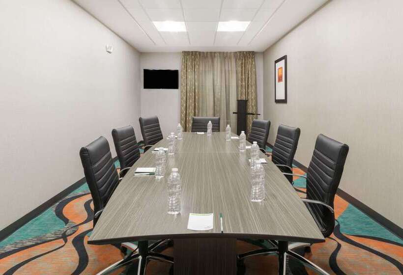 فندق Wingate By Wyndham Lubbock