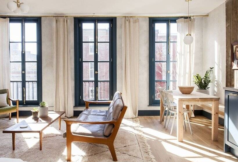 Lokal Hotel Old City