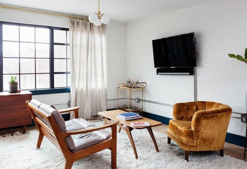 Lokal Hotel Old City