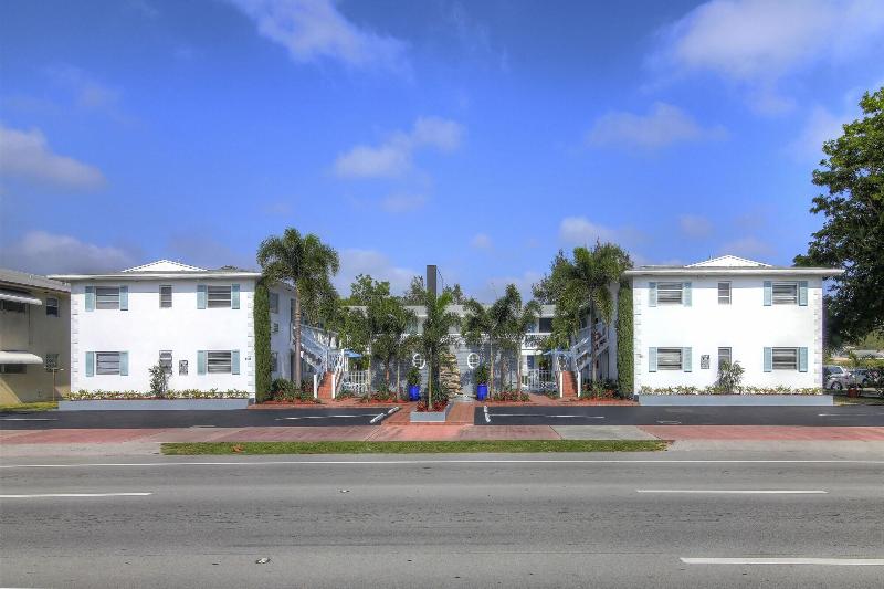 汽车旅馆  Maydee Suites In Florida