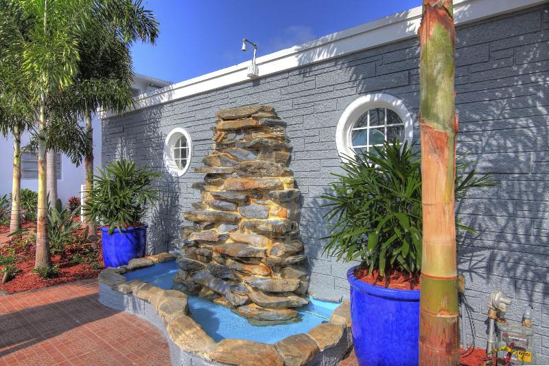 汽车旅馆  Maydee Suites In Florida