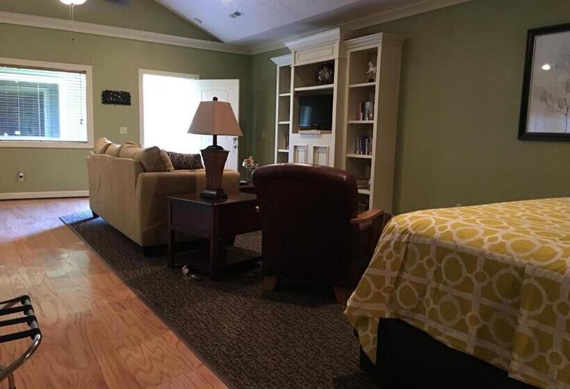 汽车旅馆 Southern Comfort Suites