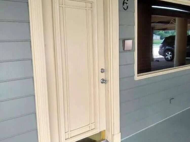 汽车旅馆 Southern Comfort Suites