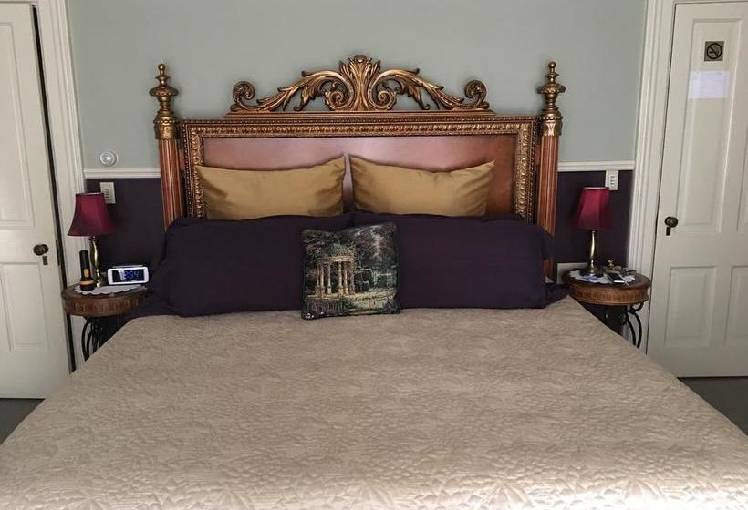 Queen Anne Bed And Breakfast