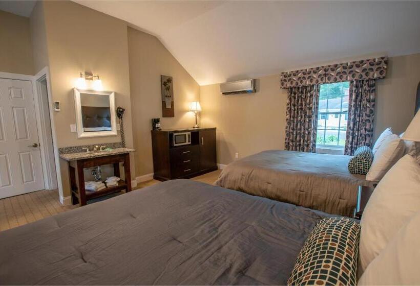 منتجع New England Inn & Lodge