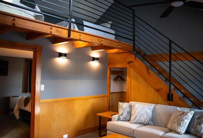 استراحتگاه New England Inn & Lodge