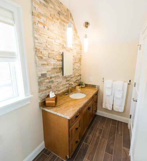 リゾートホテル The East Island Reserve