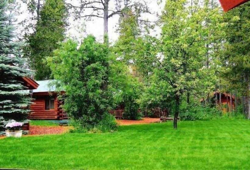 Silverwolf Log Chalet Resort