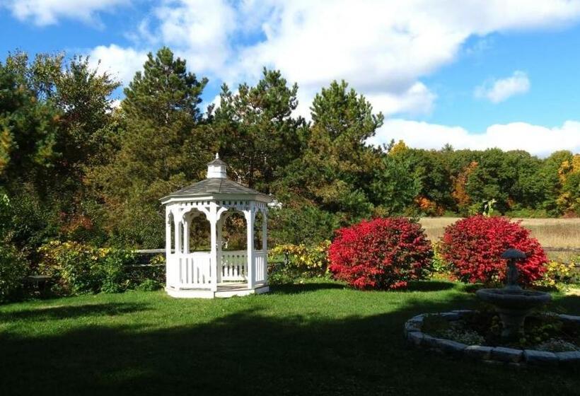 Timber Post Bed & Breakfast