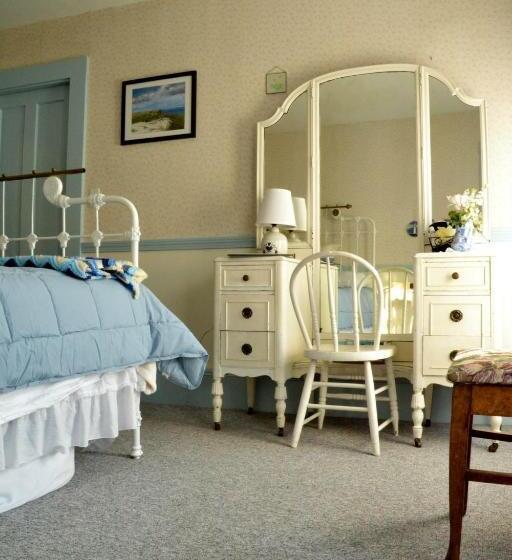 Timber Post Bed & Breakfast