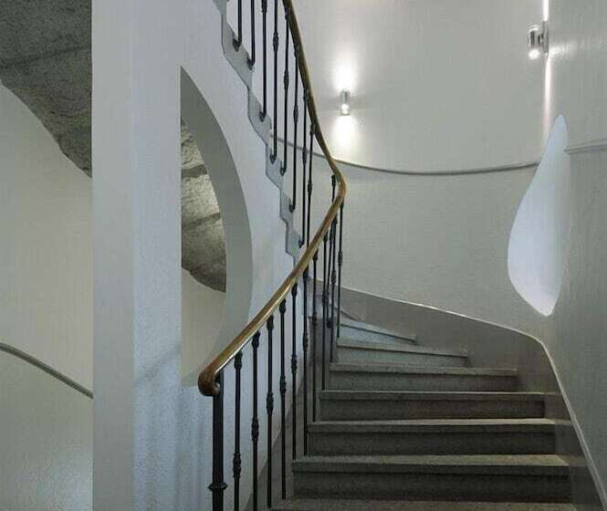 ホテル Apartments Justingerweg