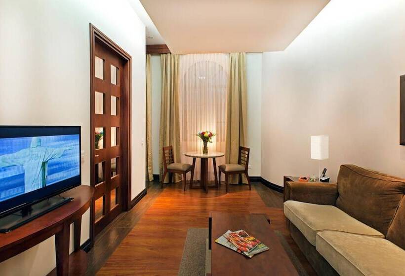 בית מלון כפרי Parc Royale Suites