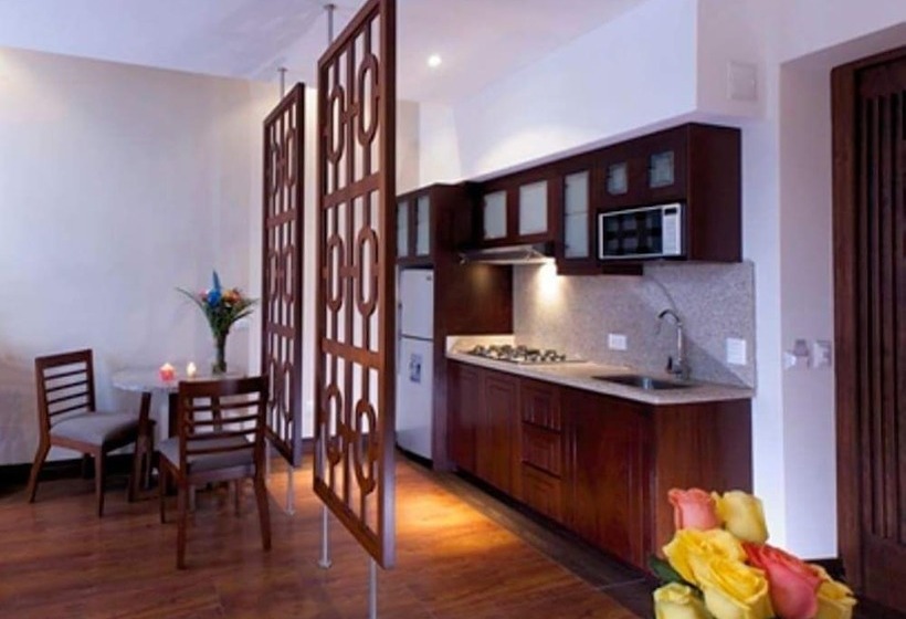 בית מלון כפרי Parc Royale Suites