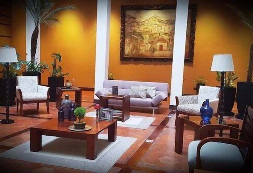 בית מלון כפרי Parc Royale Suites