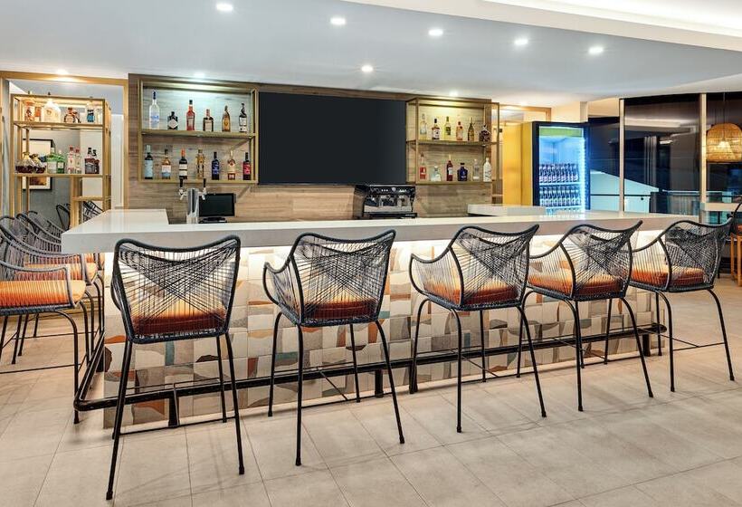 ホテル Hilton Garden Inn San Jose Airport City Mall