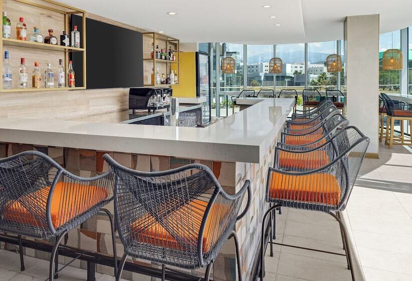 ホテル Hilton Garden Inn San Jose Airport City Mall