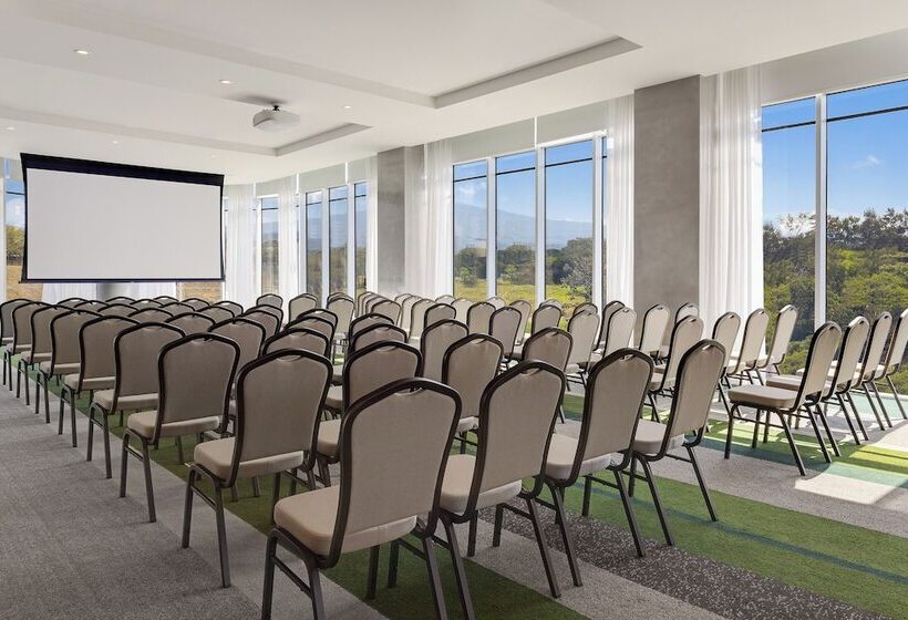 ホテル Hilton Garden Inn San Jose Airport City Mall