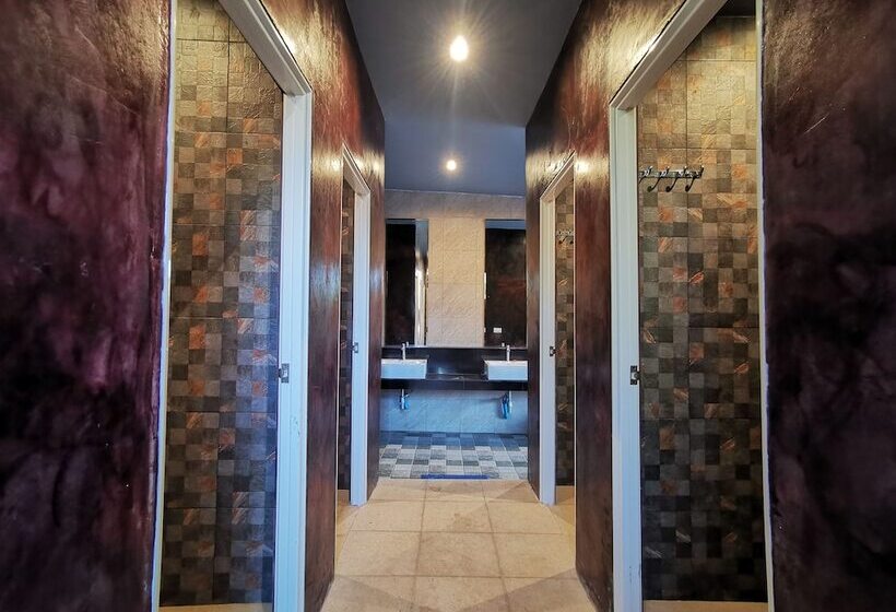 هتل Hi Samui Hostel