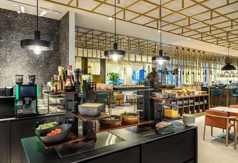 هتل Hilton Garden Inn Debrecen City Center