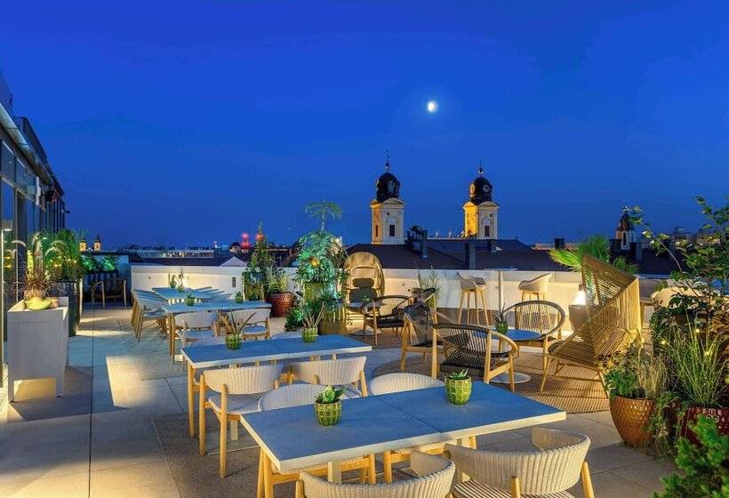 هتل Hilton Garden Inn Debrecen City Center