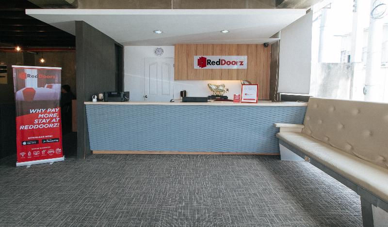 Szálloda Insular Square Mandaue City By Reddoorz