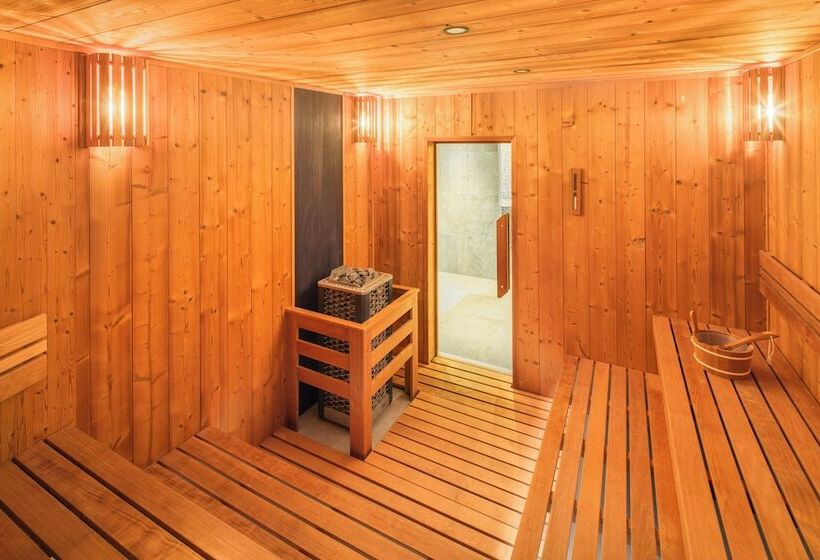 هتل Kimpton Bem Budapest, An Ihg