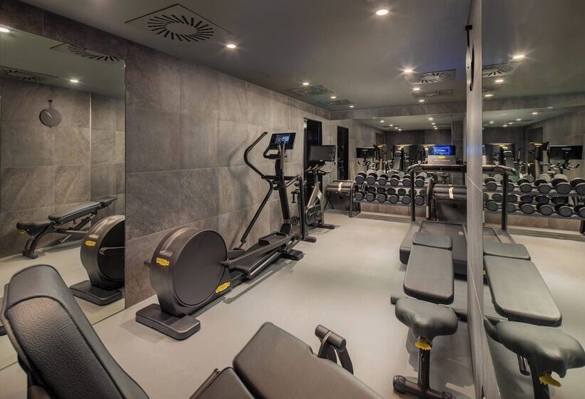 هتل Kimpton Bem Budapest, An Ihg