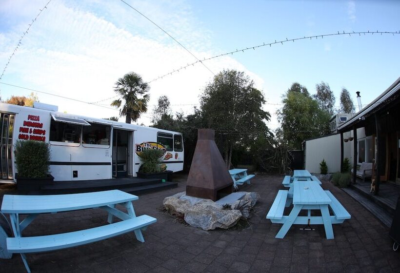 הוסטל Adventure Inn Marahau