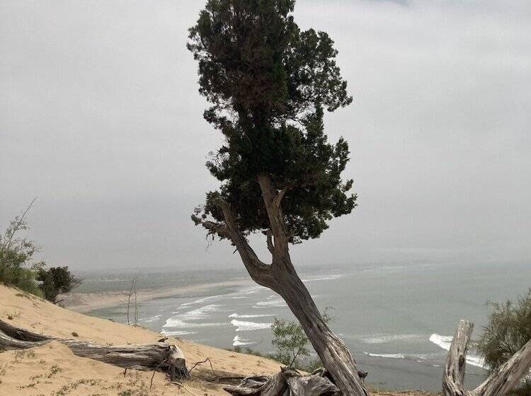 ユースホステル Auberge Du Marabout