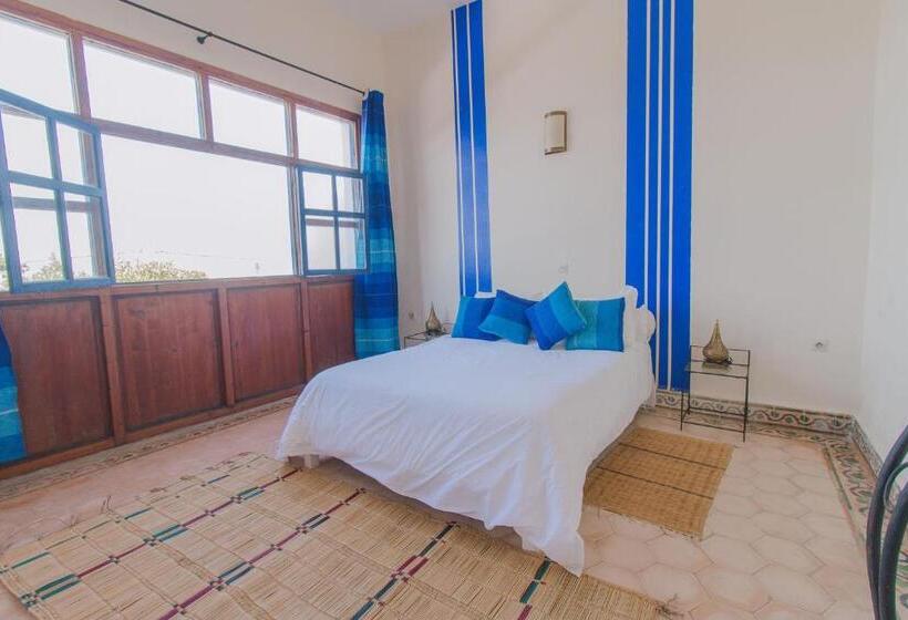 هاستل Auberge Du Marabout