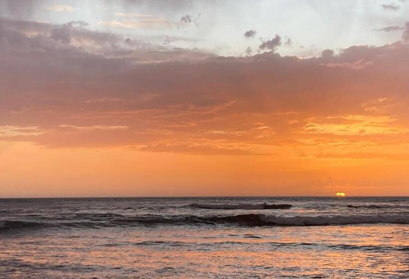 ユースホステル Auberge Du Marabout