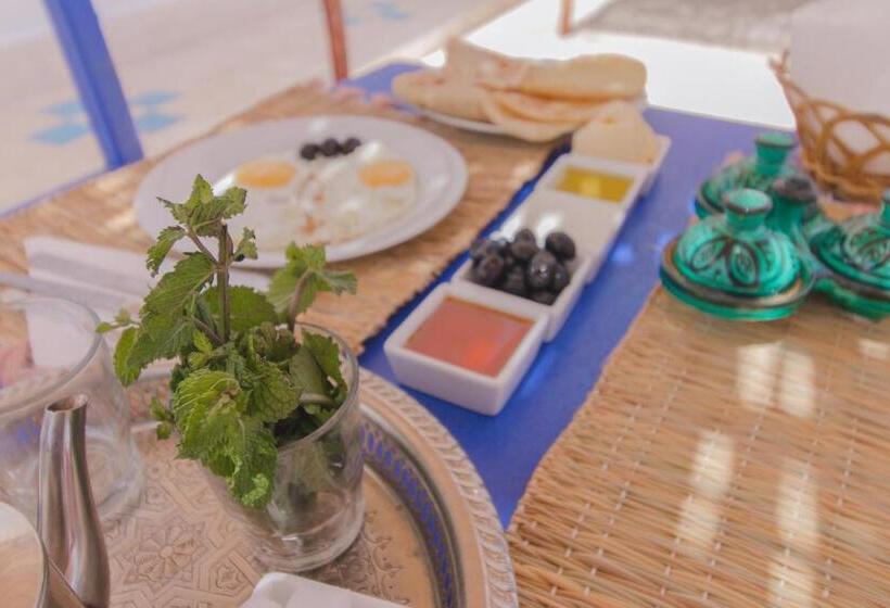 ユースホステル Auberge Du Marabout