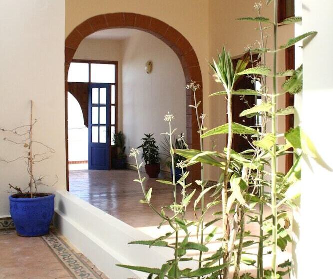 هاستل Auberge Du Marabout