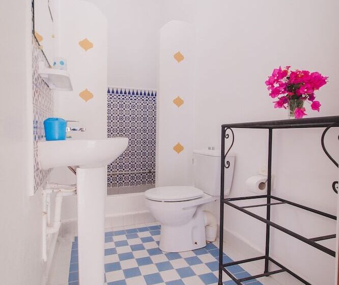 ユースホステル Auberge Du Marabout