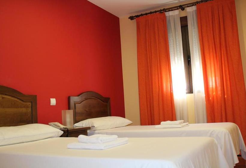 הוסטל Hostal Don Lucas