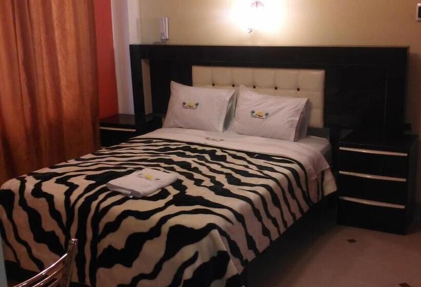 هاستل Paradisse