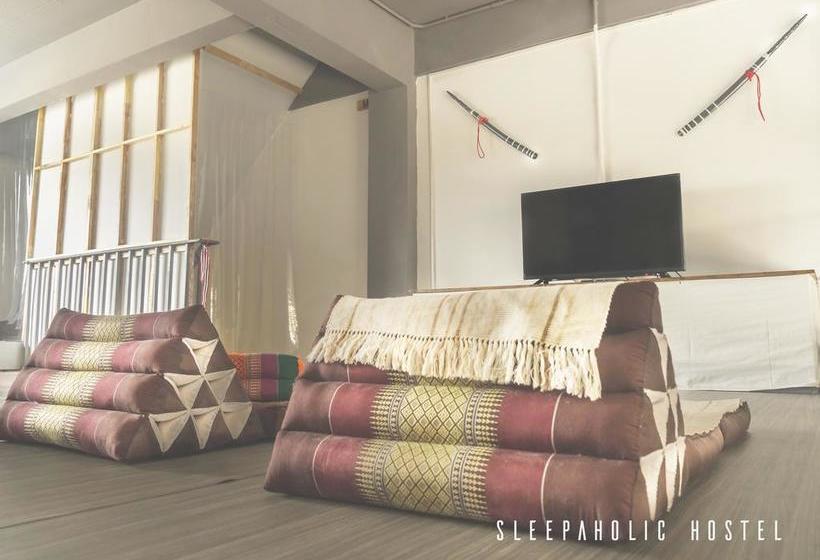 Sleepaholic Hostel
